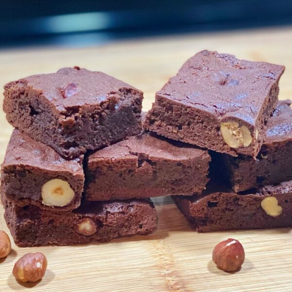 BROWNIES CHOCOLAT NOISETTES