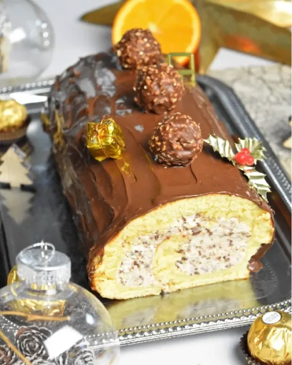 Bûche de Noël au Chocolat et Ferrero Rocher