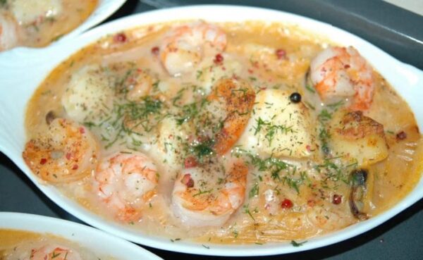 Cassolette de Fruits de Mer à la Crème Fraîche: Un Délice Crémeux