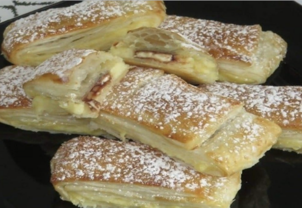 Délice croustillant : Recette de feuilleté à la crème pâtissière et aux amandes