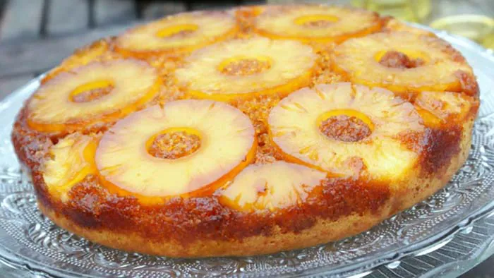 Gâteau Renversé à l’Ananas : Une Recette Facile pour un Délice Moelleux