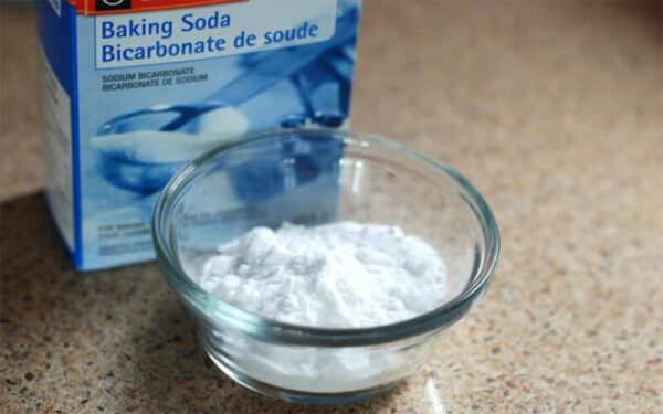 Le bicarbonate de soude est un weed killer 100% naturel.