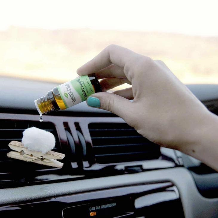 Pince à linge aux huiles essentielles