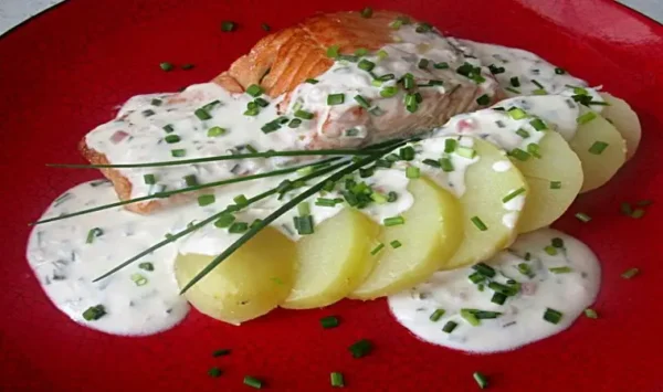 Pavé de Saumon à la Crème de Ciboulette : Une Recette Gourmande et Simple à Essayer