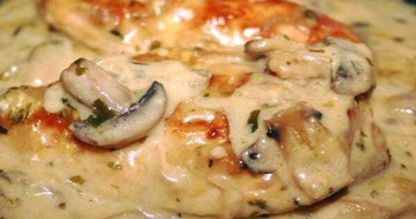 Recette Blancs de poulet aux champignons à la moutarde