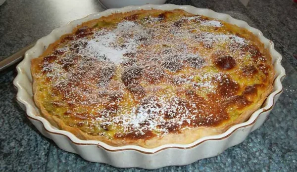 Recette de Tarte à la Rhubarbe de Mamie : Un Délice Traditionnel Lorrain