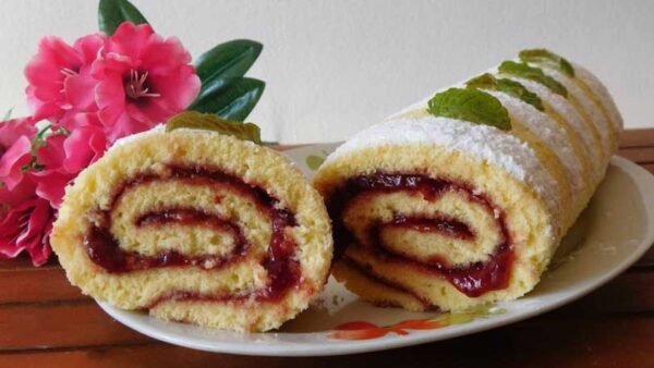 Recette du Roulé à la Fraise : Un Délice Simple et Rapide