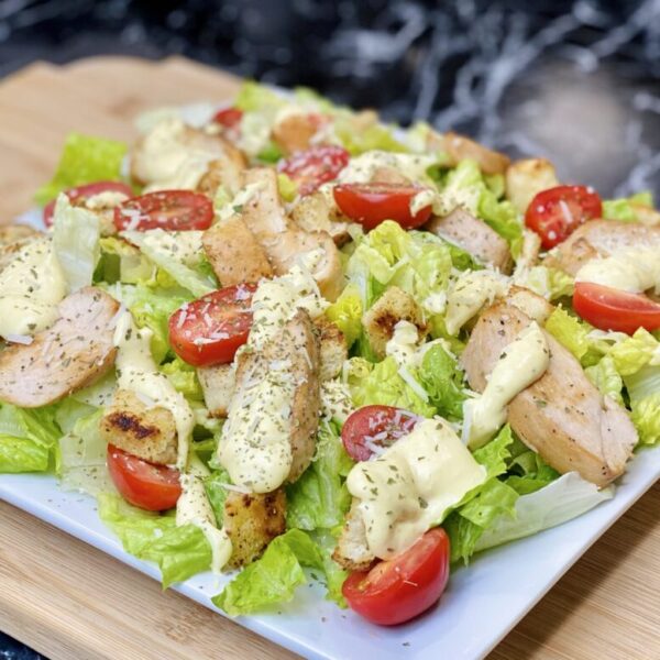 SALADE CÉSAR AU POULET