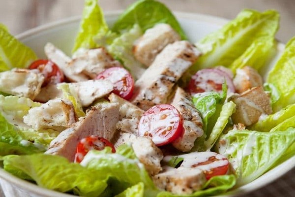 Salade César Au Blanc De Poulet