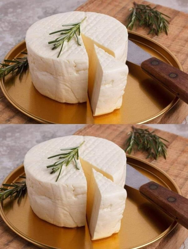 Si vous avez 1 litre de lait, un yaourt et un demi-citron, vous pouvez faire le meilleur fromage maison en quelques étapes simples.