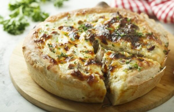 Tarte aux oignons, lardons et fromage blanc