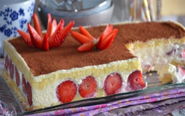 Tiramisu aux fraises ferme (version sans gélatine)