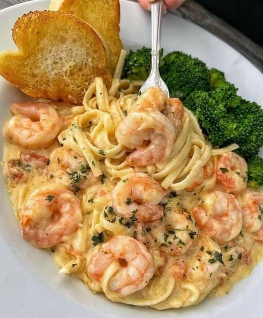 pâtes alfredo aux crevettes